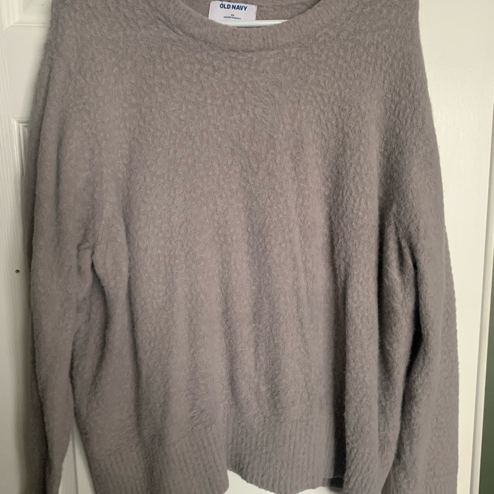 Old Navy Gray Crew Neck Sweater Soft and Cozy